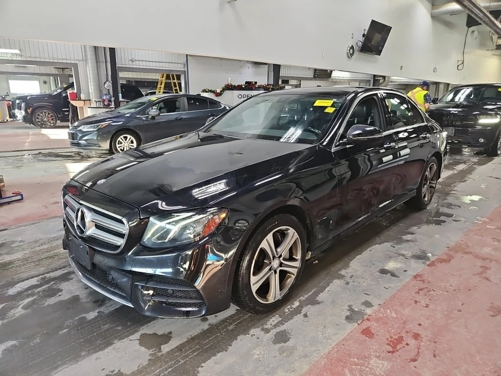 Mercedes-Benz E 300 * SPORT * CARFAX * ��� ������������ ������ | Mobile.bg � ����������� 1