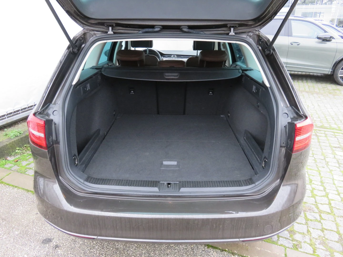 VW Passat Highline 2.0TDI BMT, снимка 7 - Автомобили и джипове - 56420525
