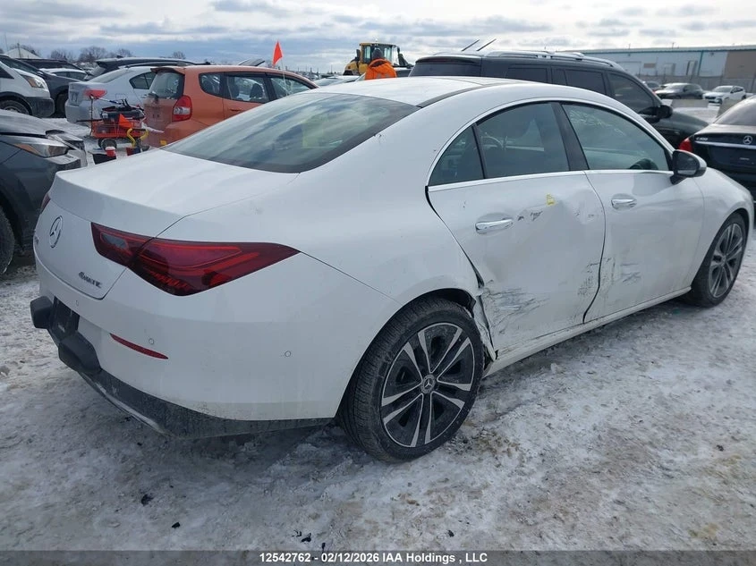 Mercedes-Benz CLA 250 4MATIC, снимка 6 - Автомобили и джипове - 53821498