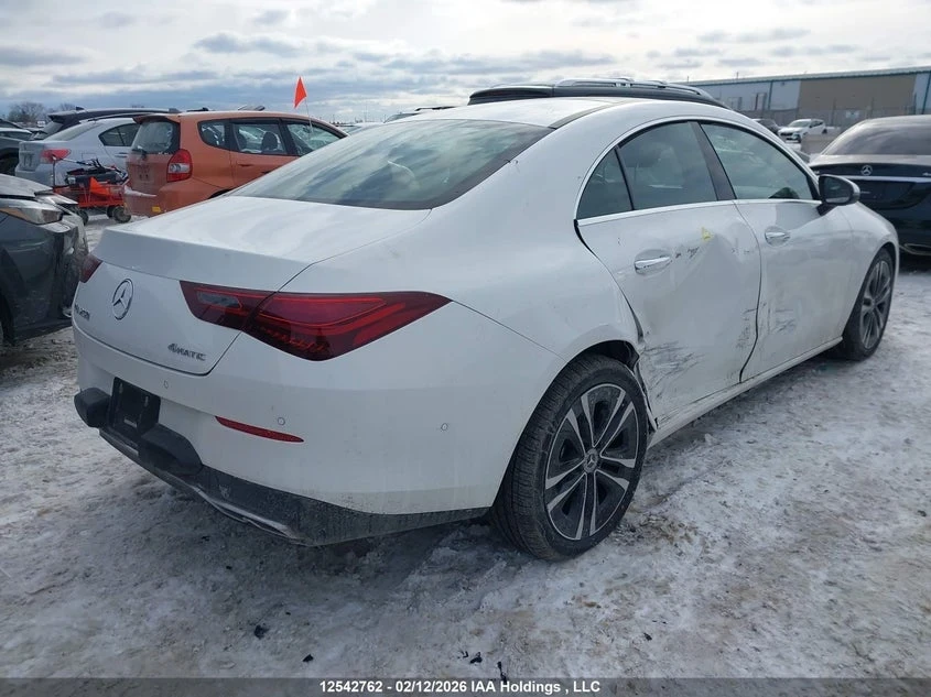 Mercedes-Benz CLA 250 4MATIC, снимка 4 - Автомобили и джипове - 53821498