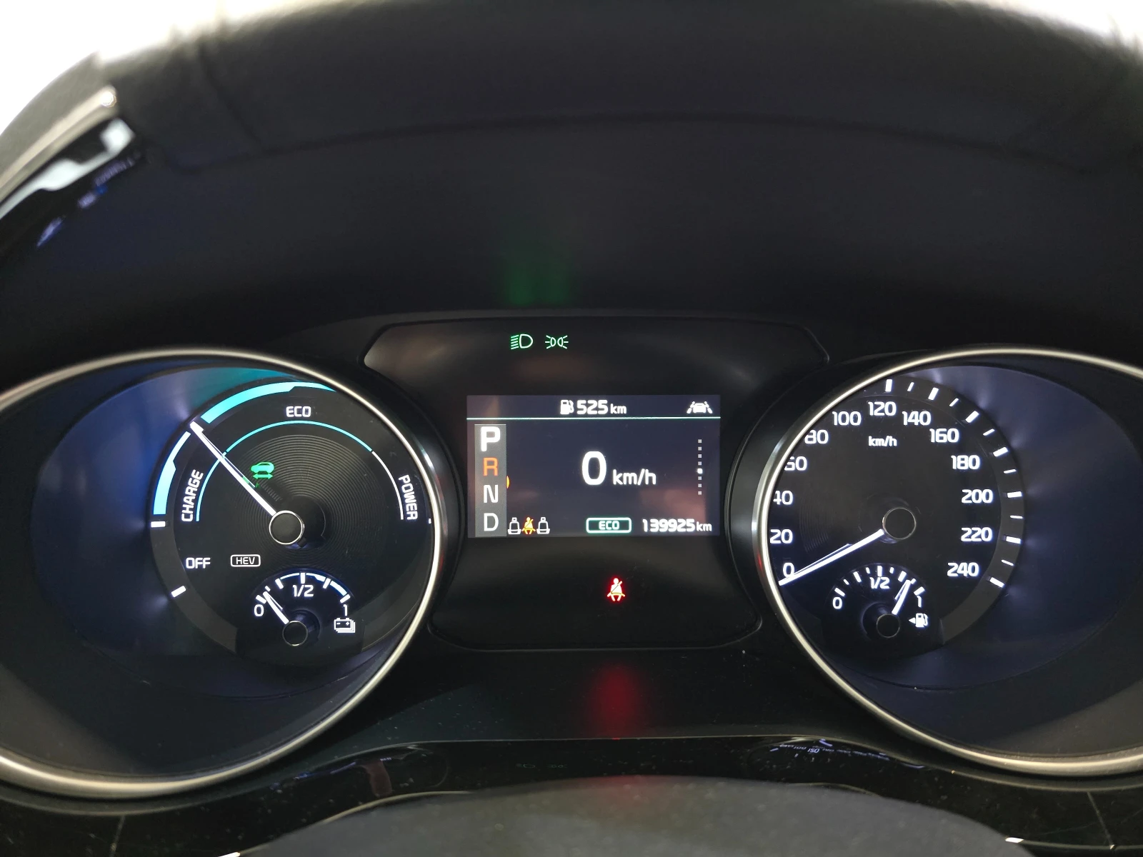 Kia Ceed 1.6 GDi Plug-In Hybrid, снимка 9 - Автомобили и джипове - 53872729