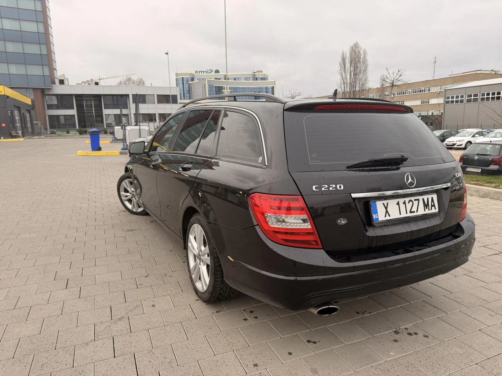 Mercedes-Benz C 220 Facelift/7G-Tronic/BI-Xenon/, снимка 4 - Автомобили и джипове - 54025791
