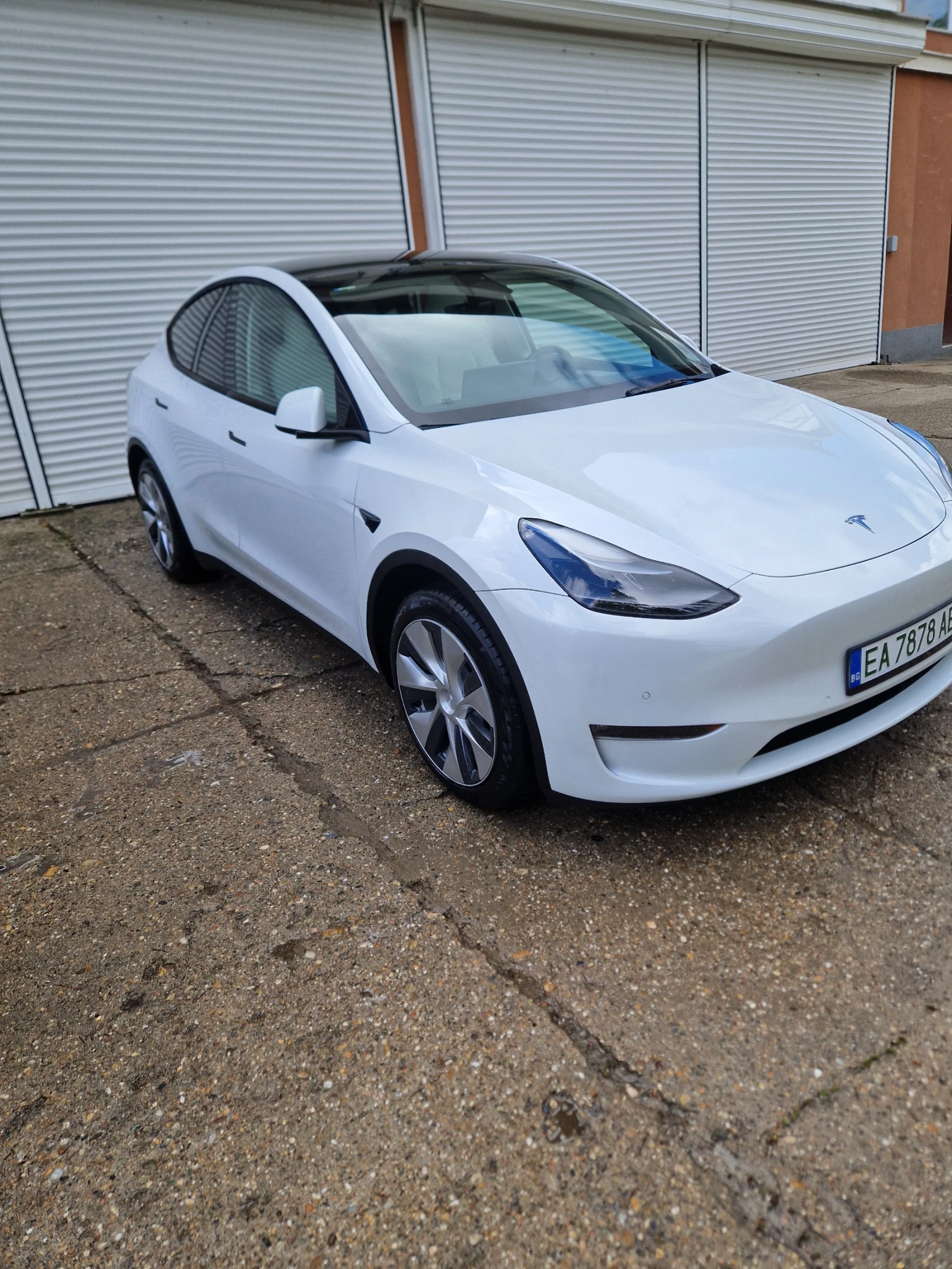 Tesla Model Y 45000км 7 местна LONG RANGE, снимка 2 - Автомобили и джипове - 54379592