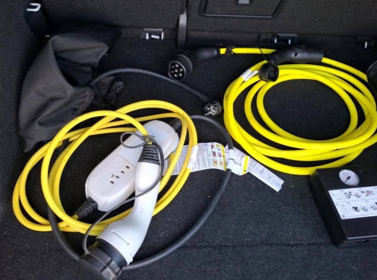 VW ID.4 82Kwh.150Kw.Kamera.Navi.Led.Termopompa, снимка 10 - Автомобили и джипове - 54385378