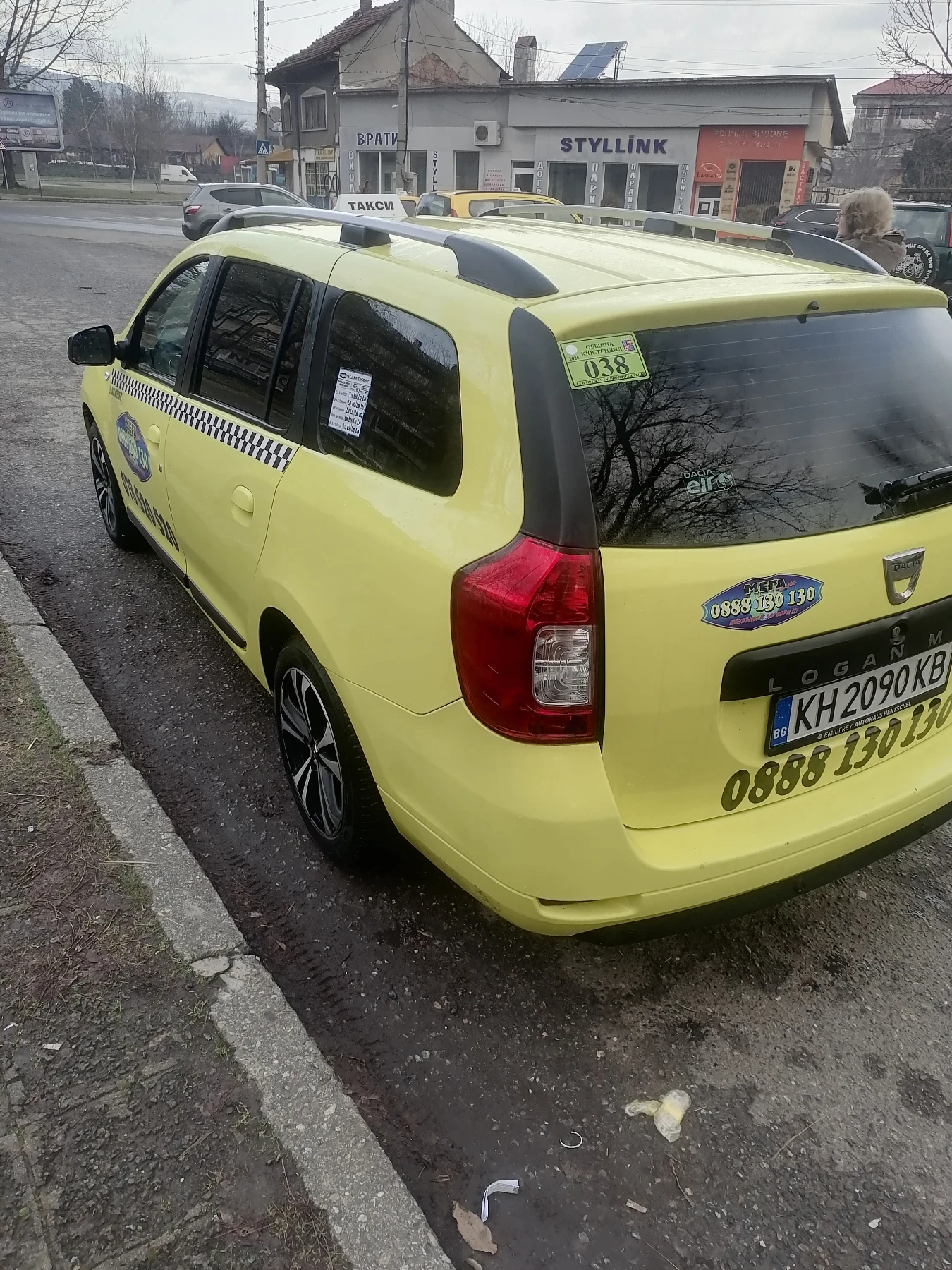 Dacia Logan 1000-GAZ, снимка 4 - Автомобили и джипове - 54436720