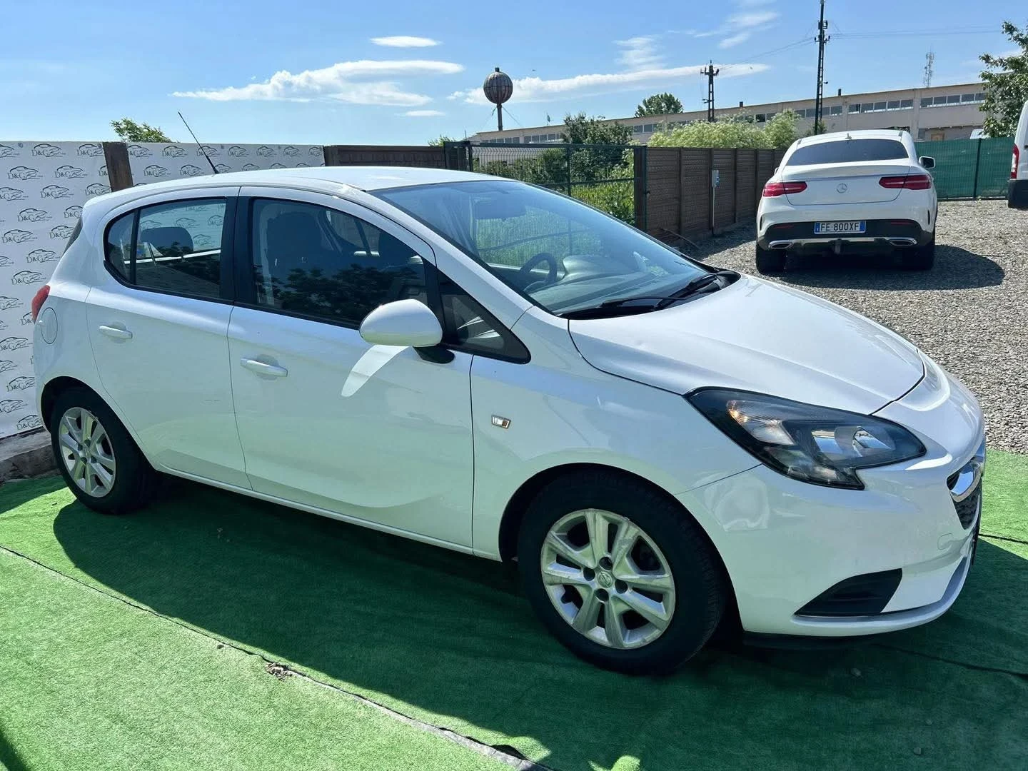 Opel Corsa Е 1.4 LPG, снимка 4 - Автомобили и джипове - 54489066