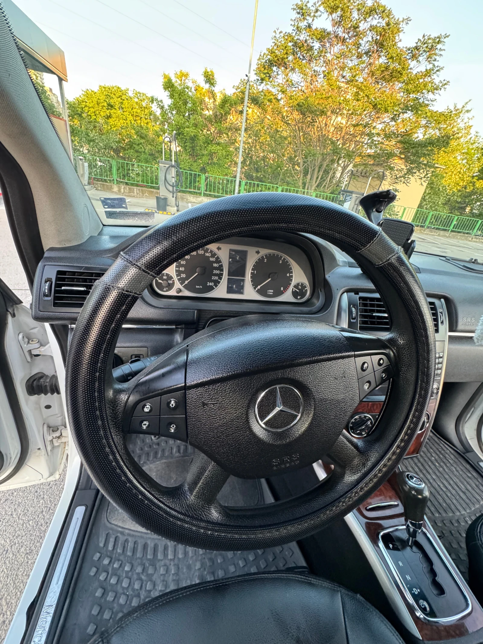 Mercedes-Benz B 180 CDI, снимка 16 - Автомобили и джипове - 54670704