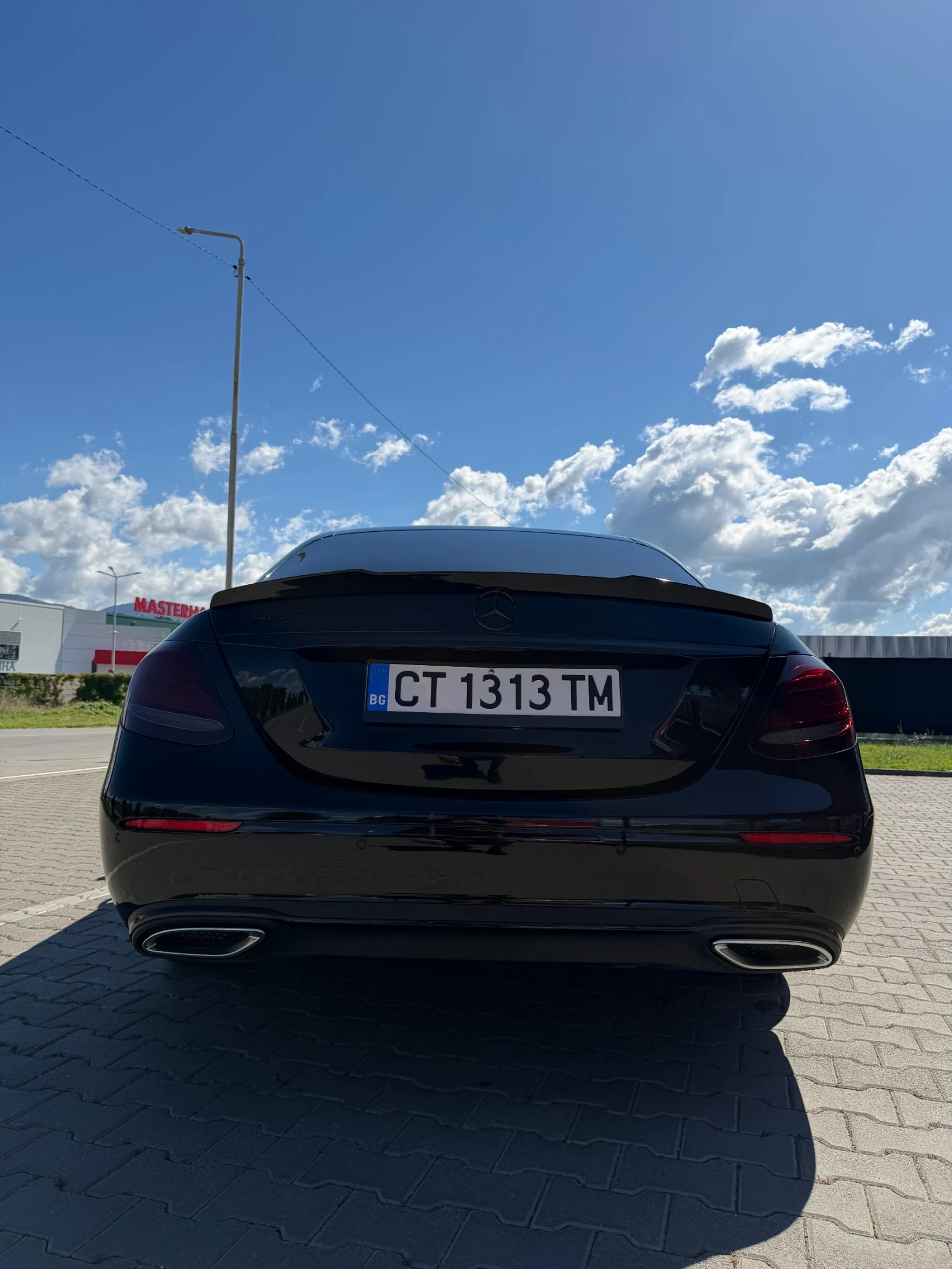 Mercedes-Benz E 220, снимка 4 - Автомобили и джипове - 54727950