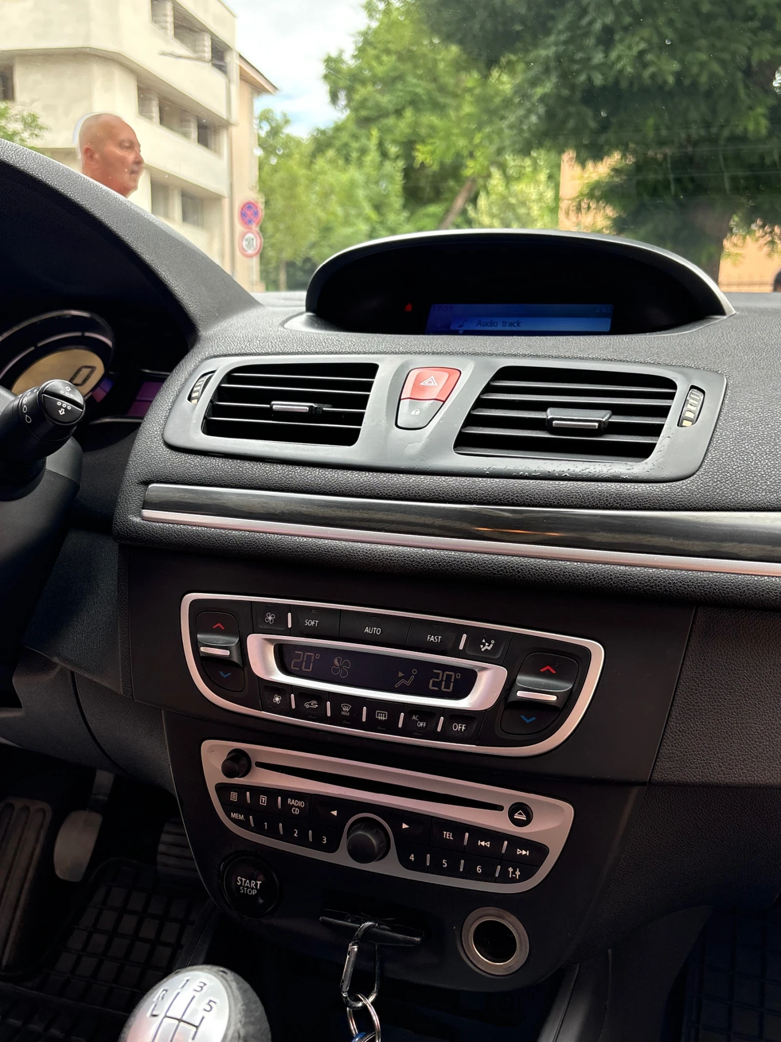 Renault Megane | Mobile.bg � ����������� 14
