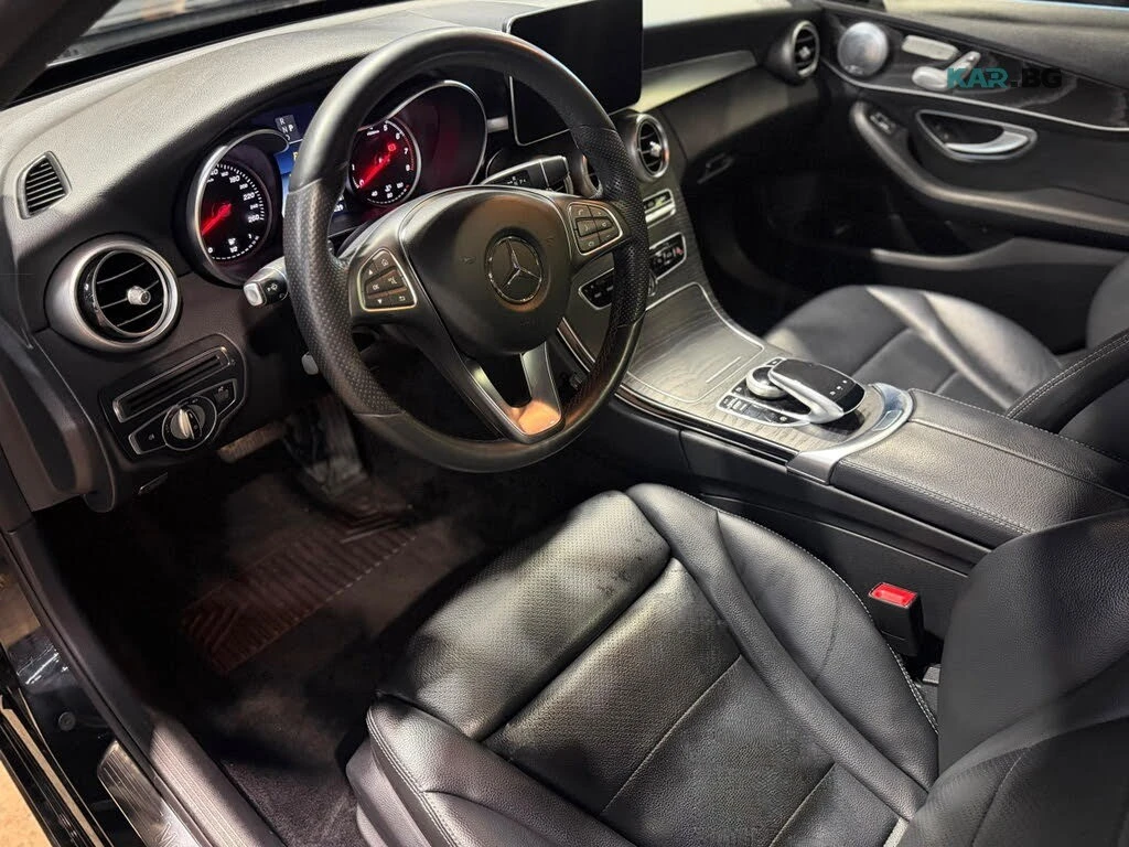 Mercedes-Benz C 300 * 4MATIC * PANO * Автокредит * (Цена до България), снимка 6 - Автомобили и джипове - 55265514