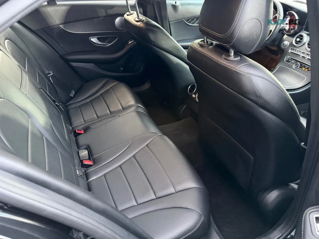 Mercedes-Benz C 300 * 4MATIC * PANO * Автокредит * (Цена до България), снимка 9 - Автомобили и джипове - 55265514