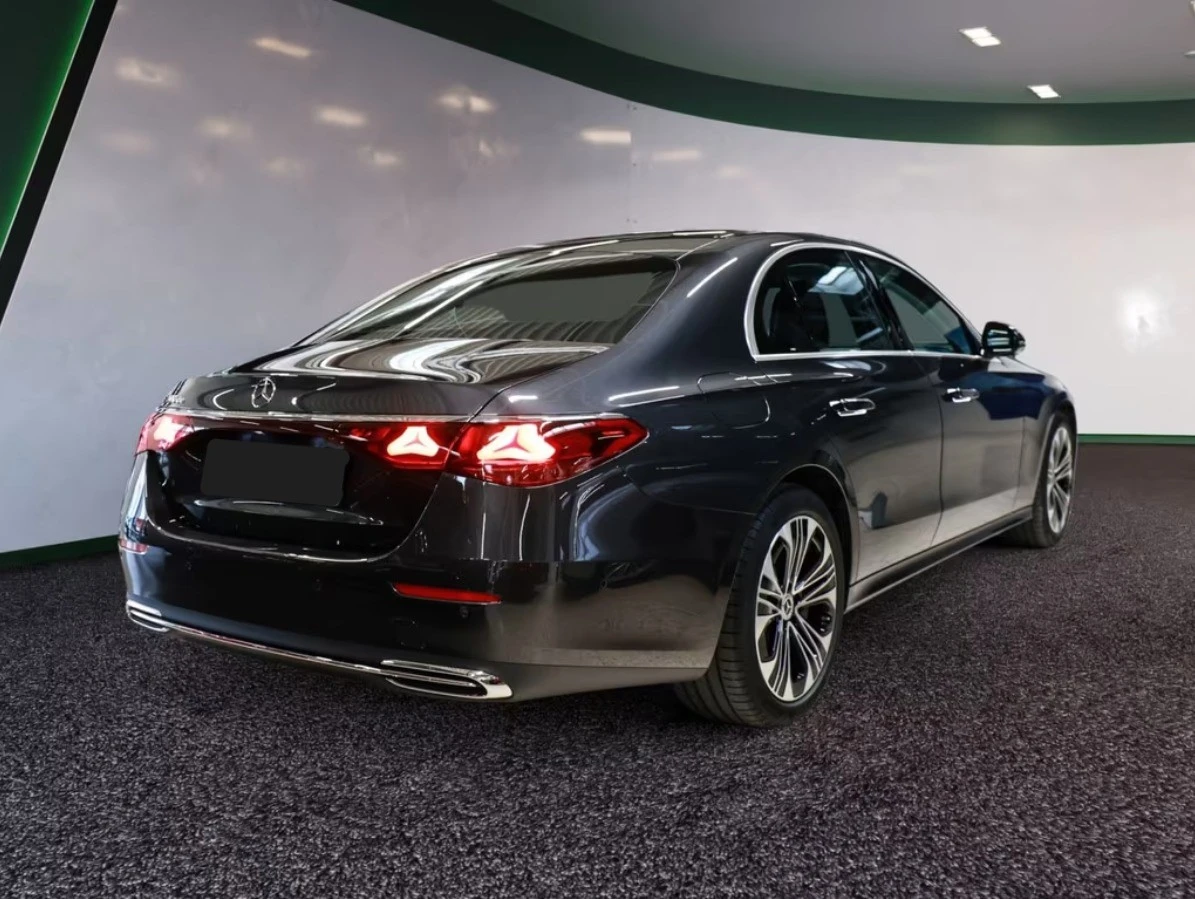 Mercedes-Benz E 300 de* Avantgarde* Advanced+ * Digital Light* Distr, снимка 2 - Автомобили и джипове - 55295593