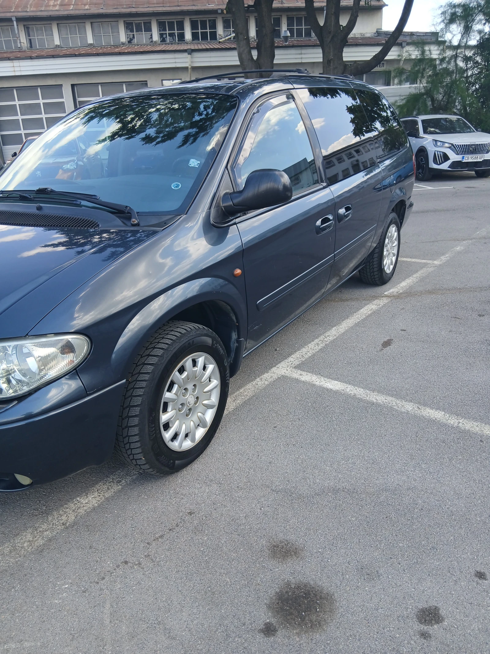 Chrysler Gr.voyager StowNgo, снимка 2 - Автомобили и джипове - 55582634