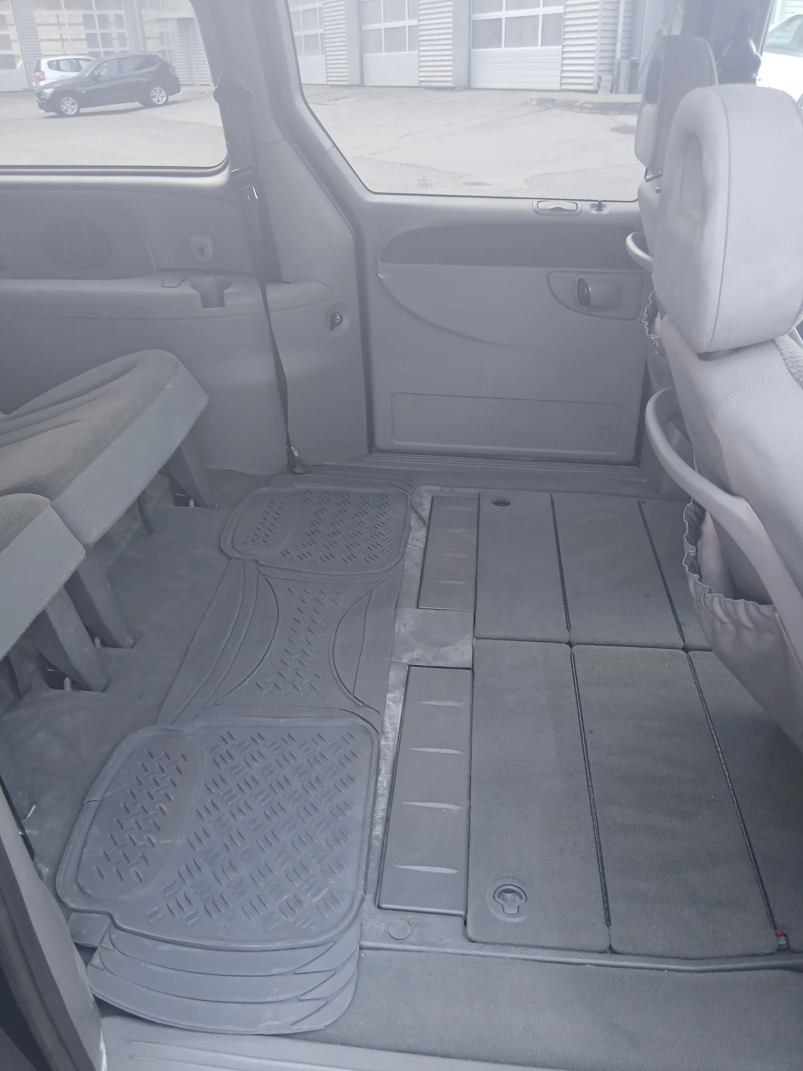 Chrysler Gr.voyager StowNgo, снимка 7 - Автомобили и джипове - 55582634