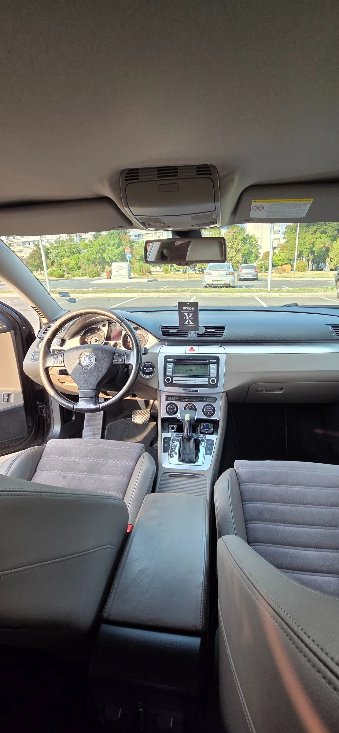 VW Passat, снимка 13 - Автомобили и джипове - 56047302