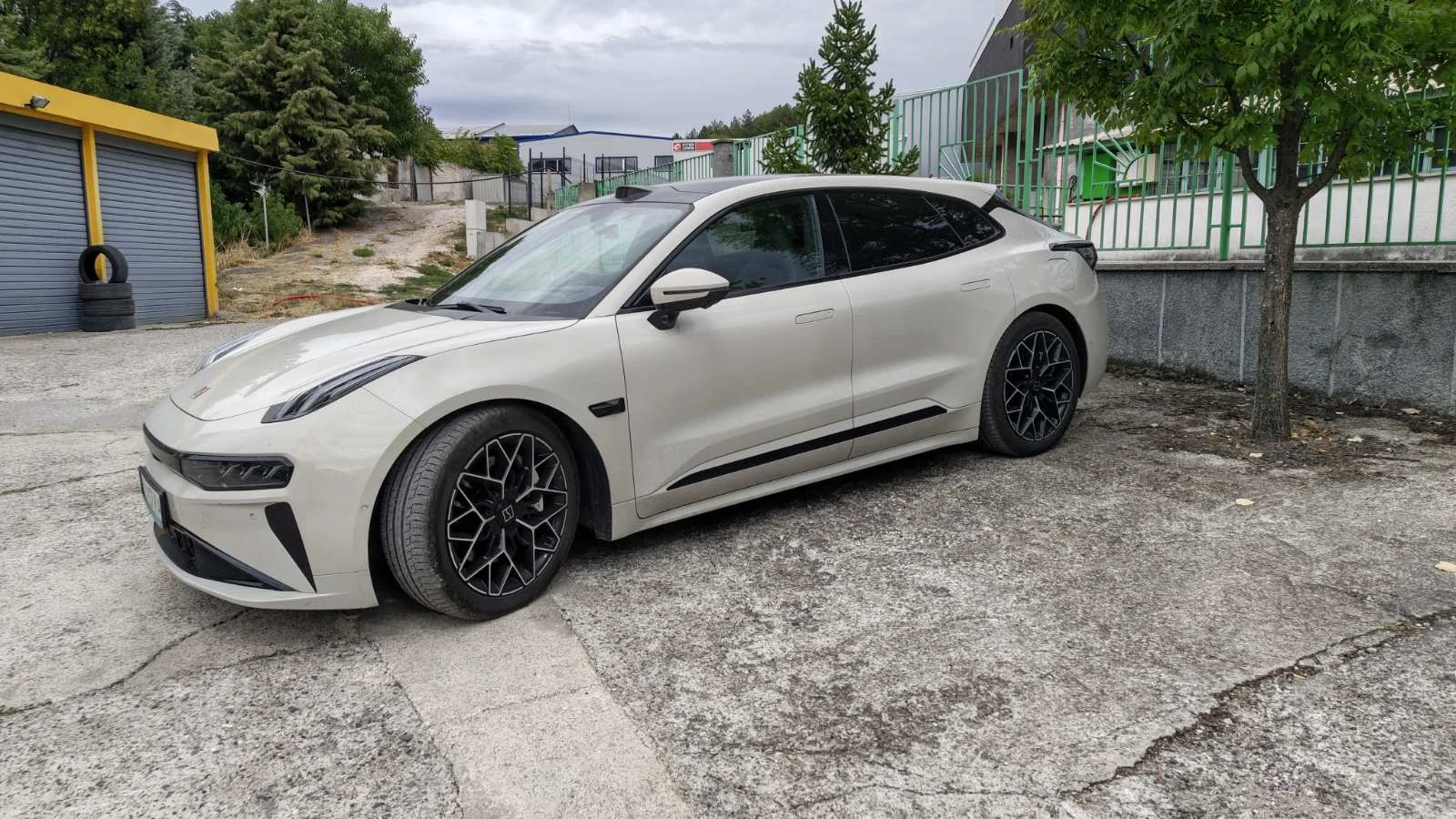 Zeekr 001, снимка 6 - Автомобили и джипове - 56192460