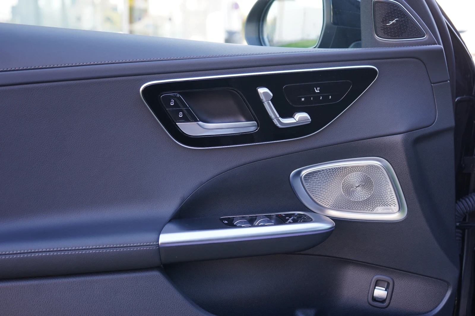 Mercedes-Benz C 300 DE* 4M* AMG* DISTR* HEAD UP* BURMESTER* KEYLESS | Mobile.bg � ����������� 7