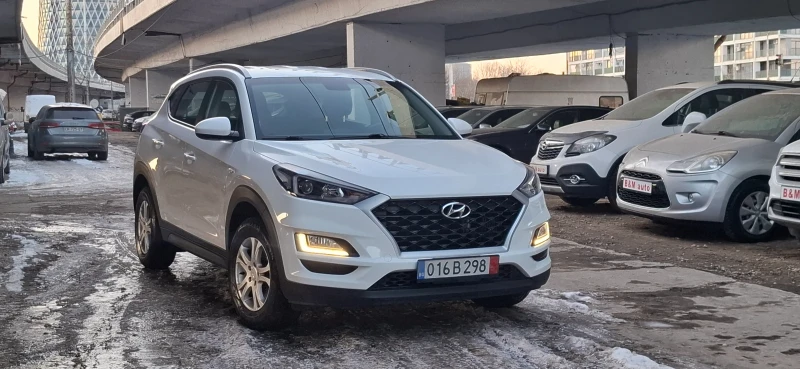 Hyundai Tucson 1.6 177kc Automat 4x4 Facelift , снимка 1 - Автомобили и джипове - 49211859