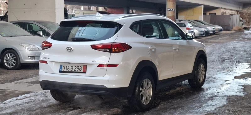 Hyundai Tucson 1.6 177kc Automat 4x4 Facelift , снимка 5 - Автомобили и джипове - 49211859