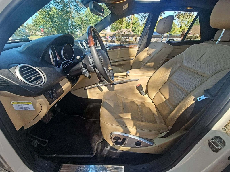 Mercedes-Benz ML 500 AMG* PACK* FACELIFT* 5.5* V8* , снимка 8 - Автомобили и джипове - 52431013