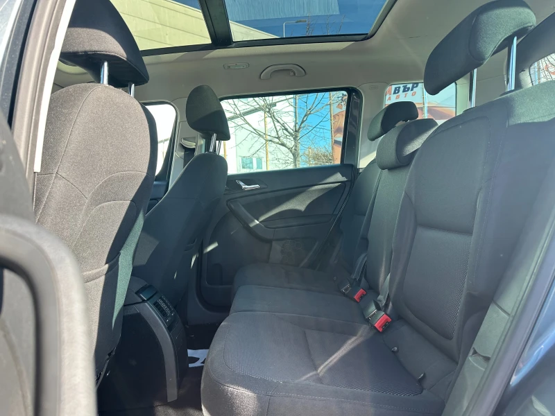 Skoda Yeti 1.8i/4х4/Газ/Панорама/Гаранция, снимка 9 - Автомобили и джипове - 52708408