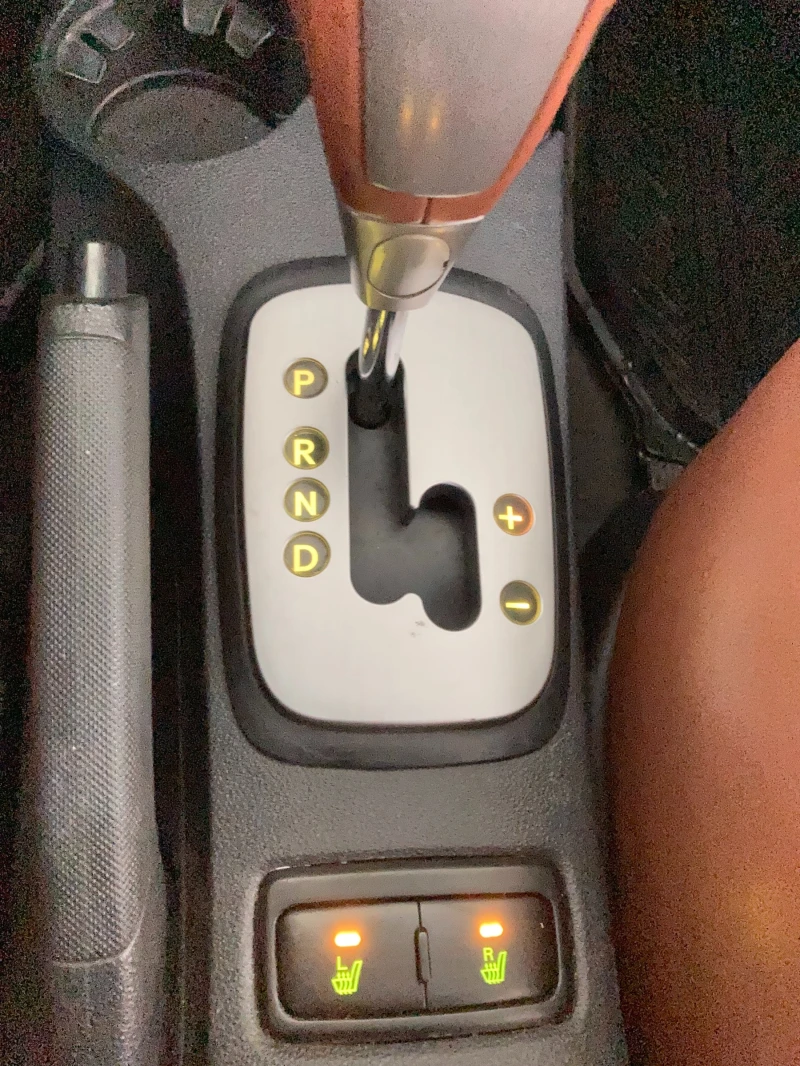 Kia Sportage, снимка 11 - Автомобили и джипове - 53537251