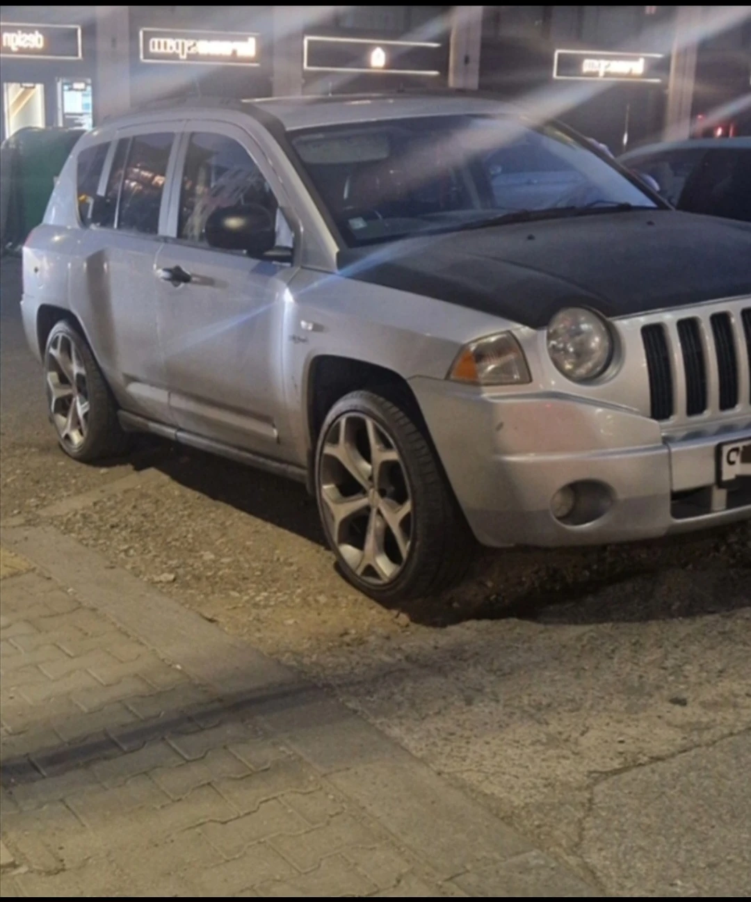 Jeep Compass 2.4i - GAZ
