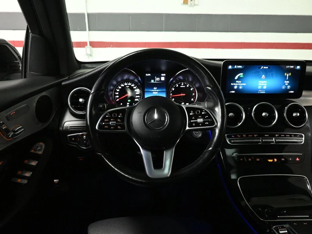 Mercedes-Benz GLC 300 SUV 4MATIC АвтоКредит  (ЦЕНА ДО БГ), снимка 4 - Автомобили и джипове - 53867134