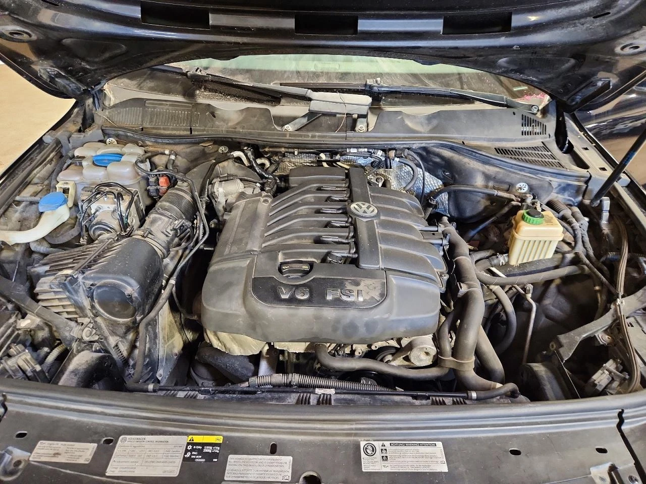 VW Touareg SPORT , снимка 12 - Автомобили и джипове - 54667750