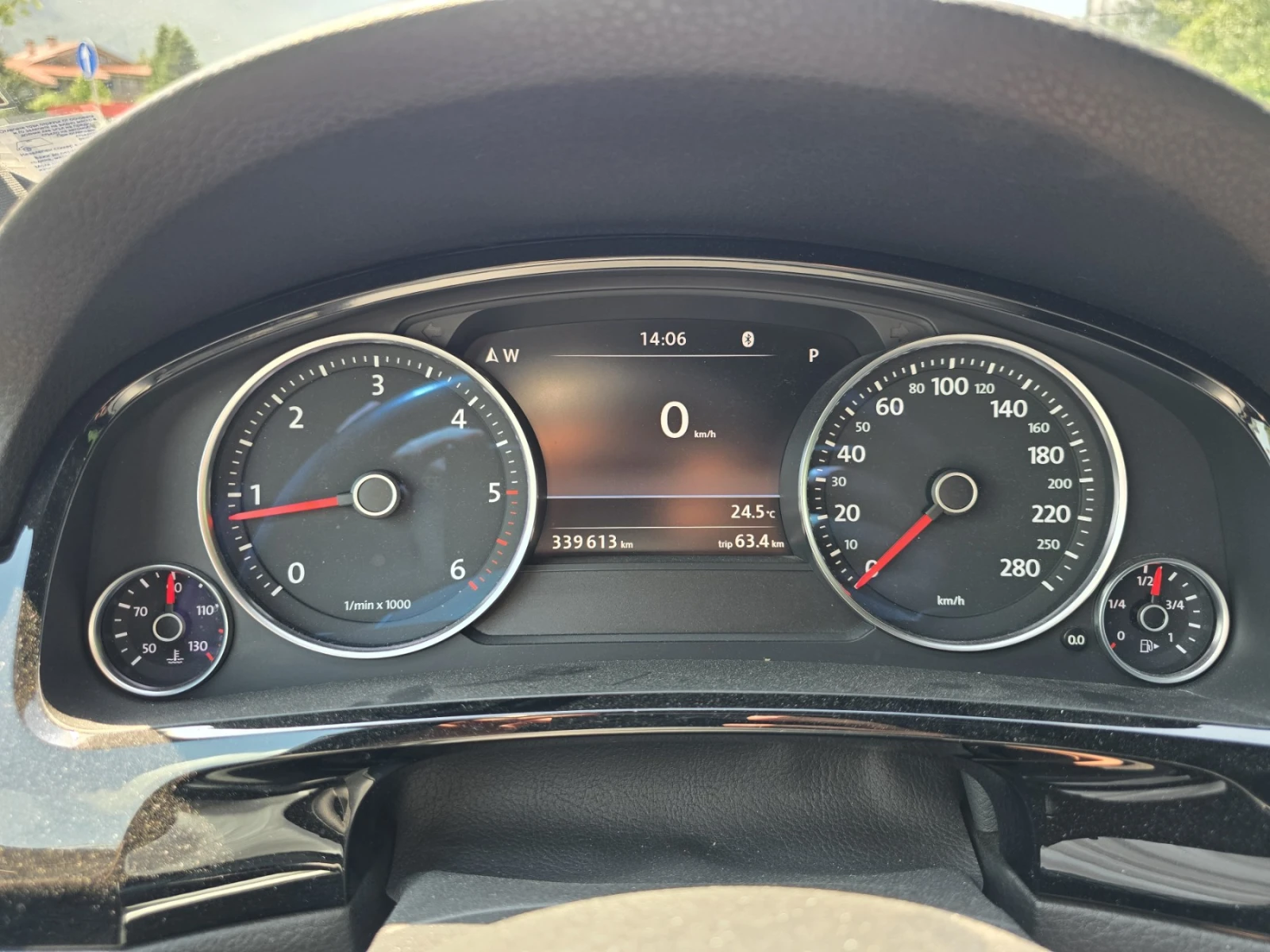 VW Touareg 3.0 TDI, снимка 9 - Автомобили и джипове - 54806457