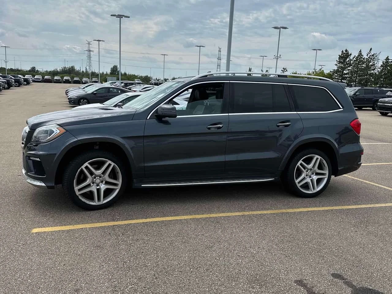 Mercedes-Benz GL 350 4MATIC * AMG PACK* 360 КАМЕРА* ПАНОРАМА* , снимка 3 - Автомобили и джипове - 55569428
