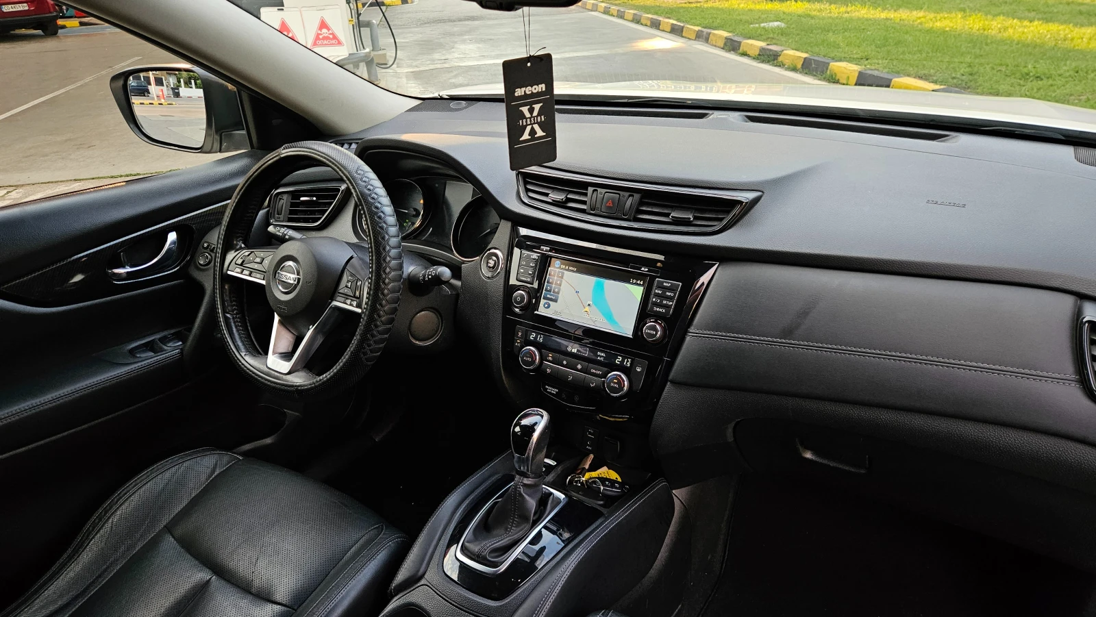 Nissan X-trail DCI AVTOMAT/4X4/KOJA/NAVIG/FULL FULL, снимка 10 - Автомобили и джипове - 55570915