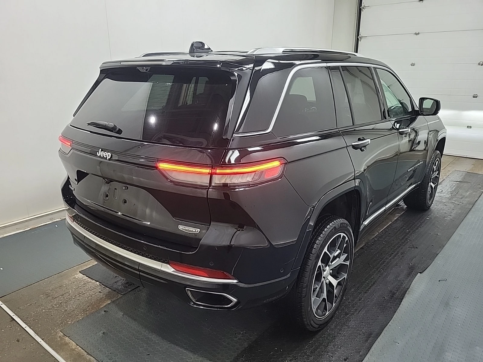 Jeep Grand cherokee * SUMMIT RESERVE * CARFAX * Един собственик * , снимка 3 - Автомобили и джипове - 56159616