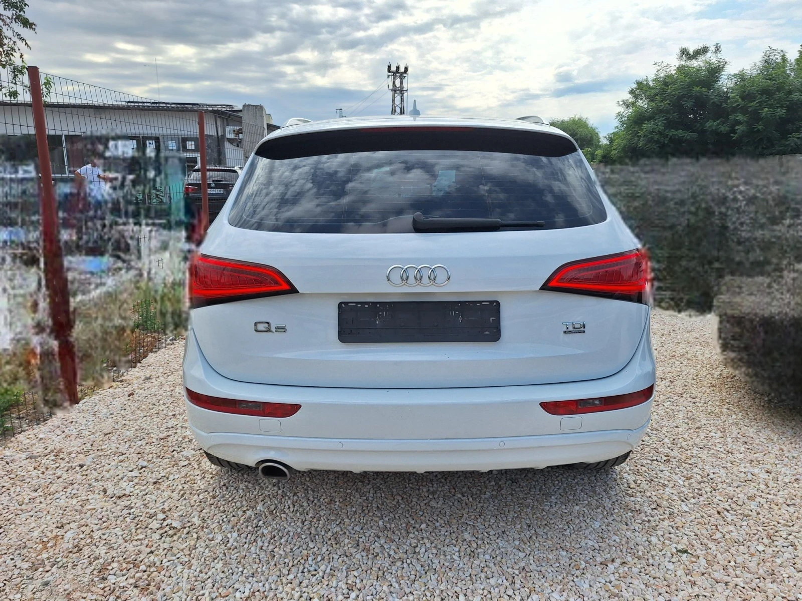 Audi Q5 2.0d* Фейс/S-Line/Автомат/4х4/Нави/Ксенон* , снимка 4 - Автомобили и джипове - 56161429