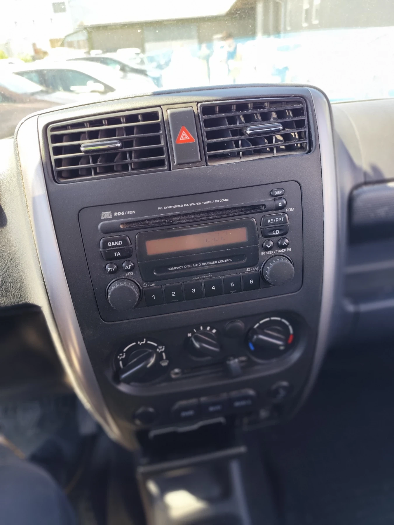 Suzuki Jimny, снимка 7 - Автомобили и джипове - 56226934