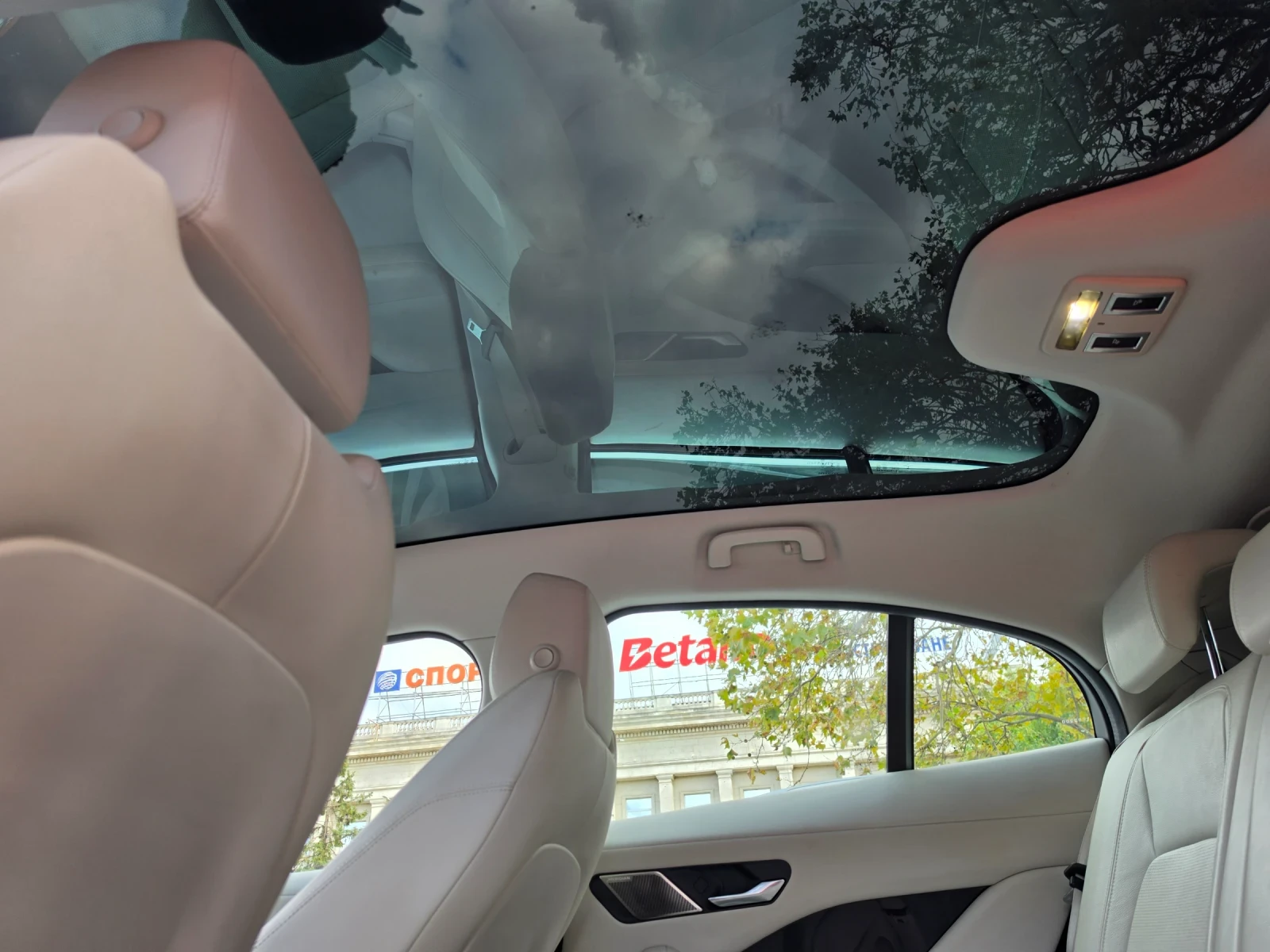 Jaguar I-Pace Гаранция, снимка 8 - Автомобили и джипове - 56333755