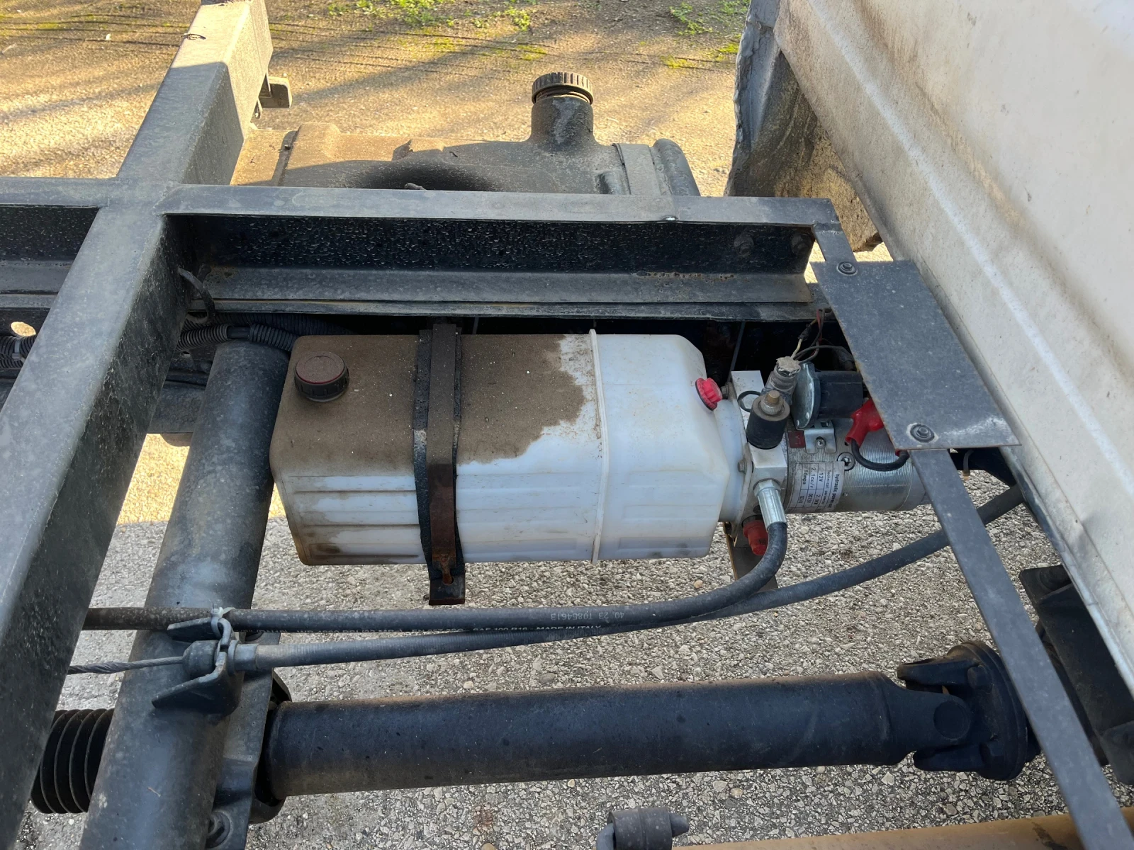 Iveco 35c13 САМОСВАЛ - изображение 7