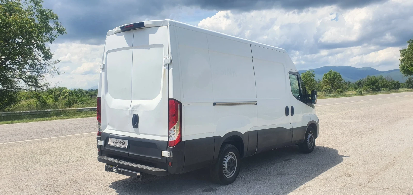 Iveco Daily * 2.3* Климатик* Хладилник*  - изображение 5