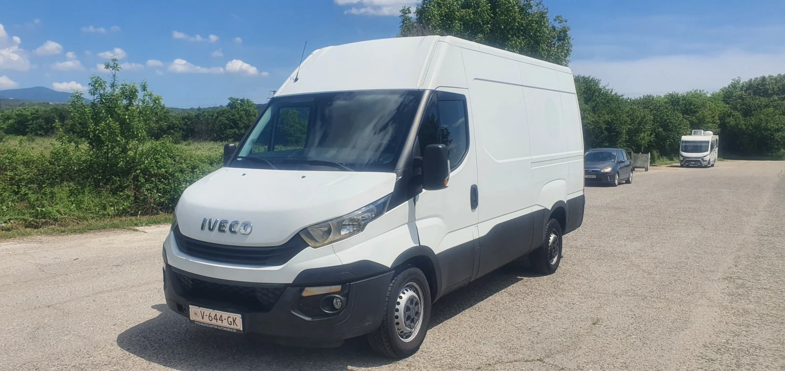 Iveco Daily * 2.3* Климатик* Хладилник*  - изображение 2