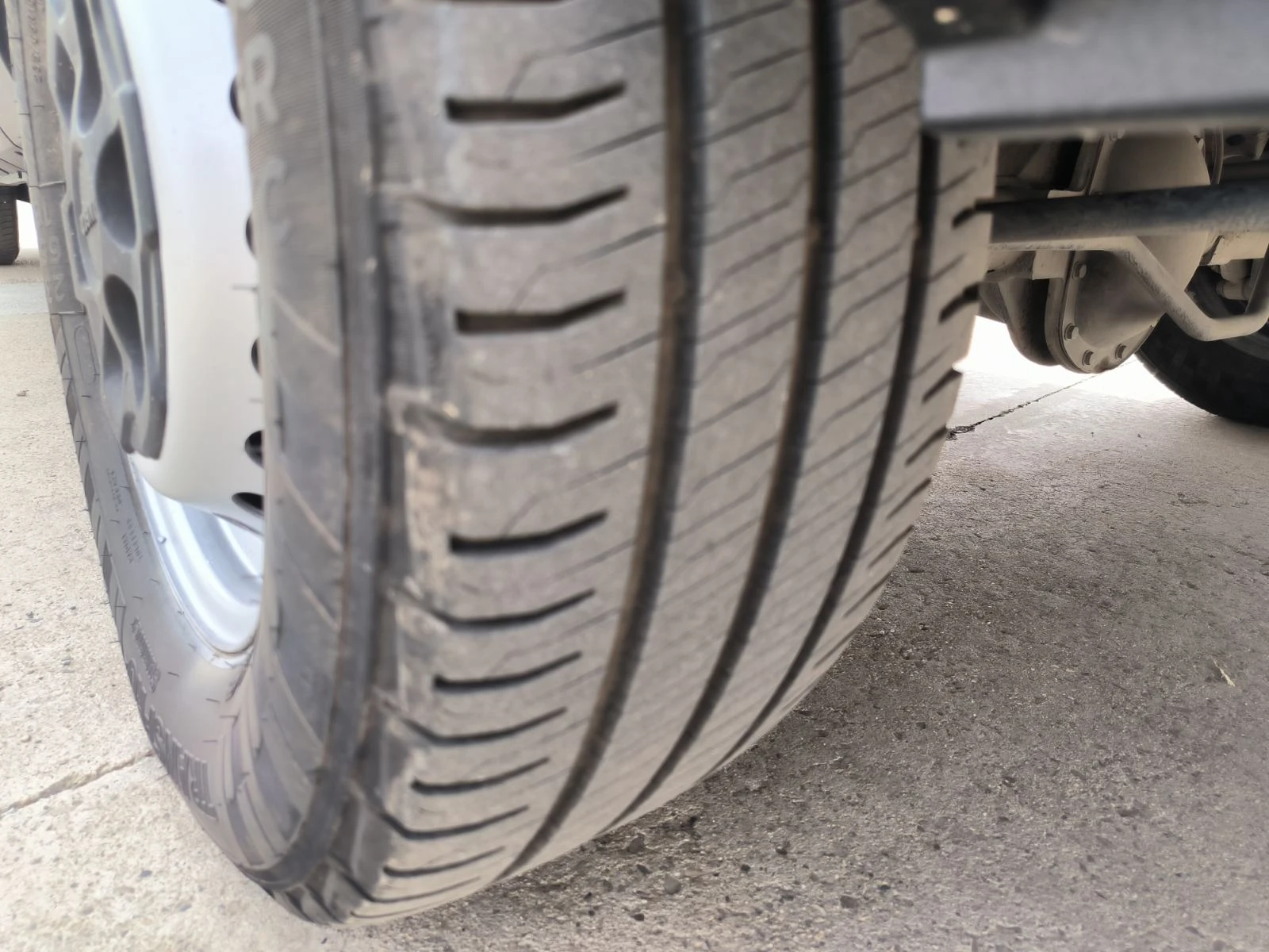 Iveco Daily 35S14-Хладилен-Euro-6B, снимка 8 - Бусове и автобуси - 54773758