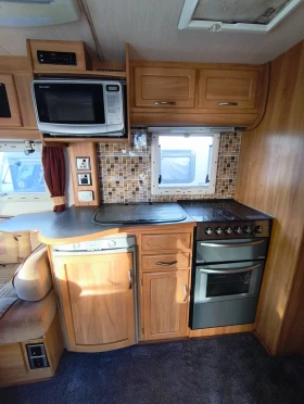 ����� �� �������� �� �������� Fleetwood Heritage 560-4