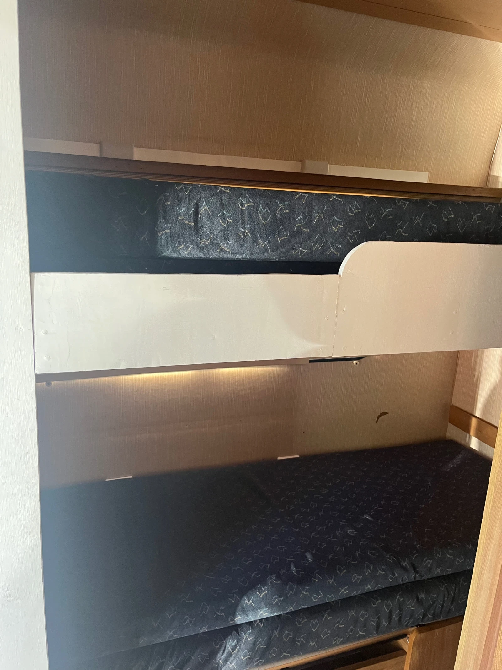 Каравана Caravelair BRAZILIA 350, снимка 5 - Каравани и кемпери - 55992107