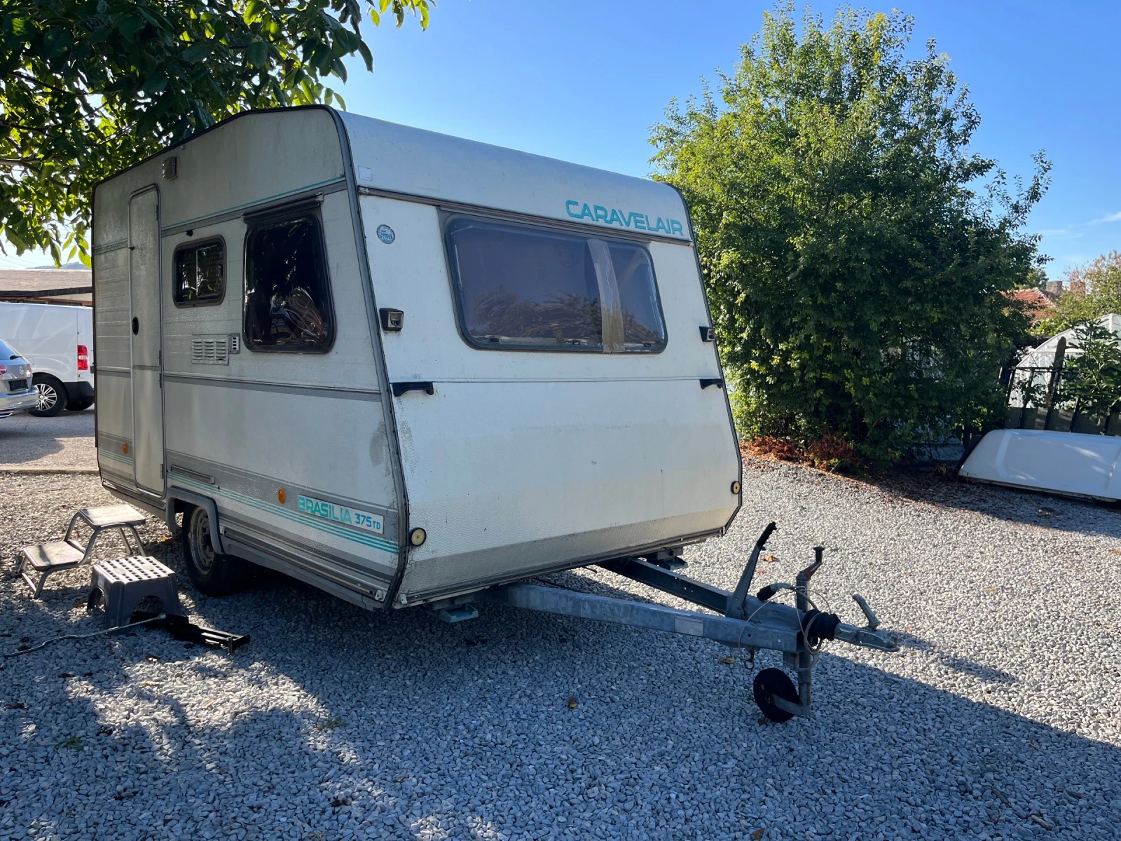 Каравана Caravelair BRAZILIA 350, снимка 3 - Каравани и кемпери - 55992107