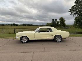 Обява за продажба на Ford Mustang V8 ~34 500 лв. - изображение 1