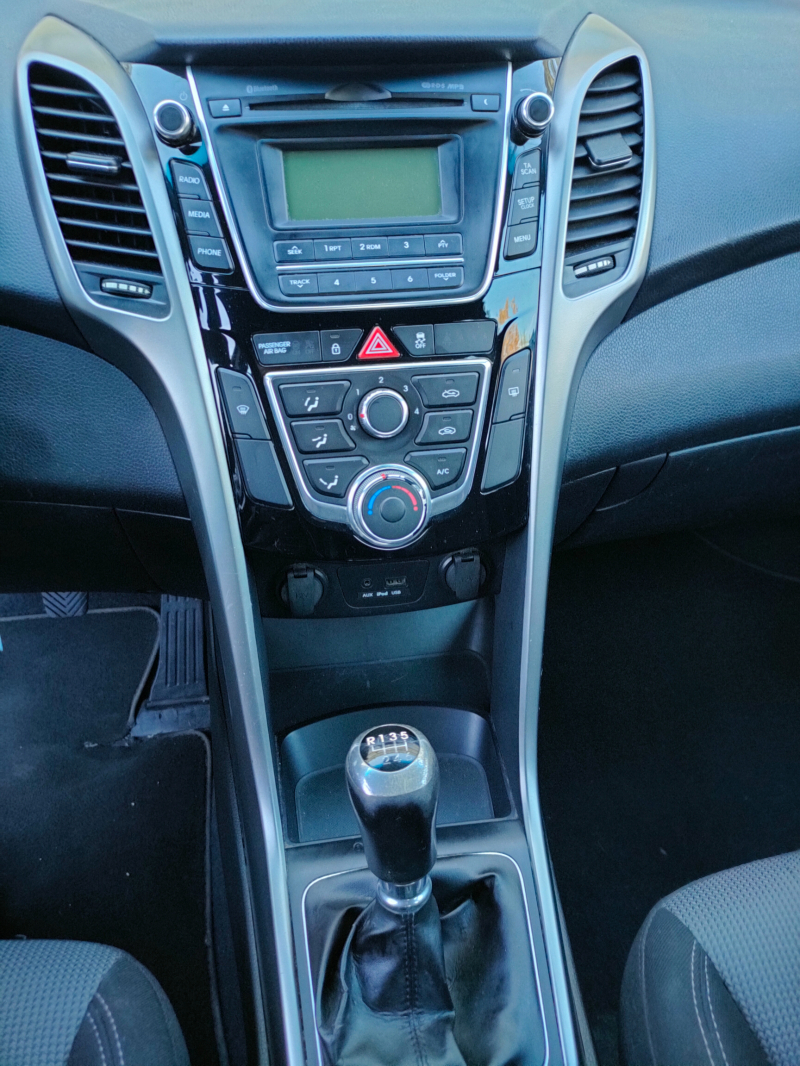 Hyundai I30 1.4 CRDI Blue drive , снимка 6 - Автомобили и джипове - 38232489