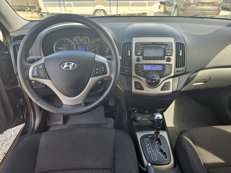 Hyundai I30 1.6, снимка 8 - Автомобили и джипове - 45615713