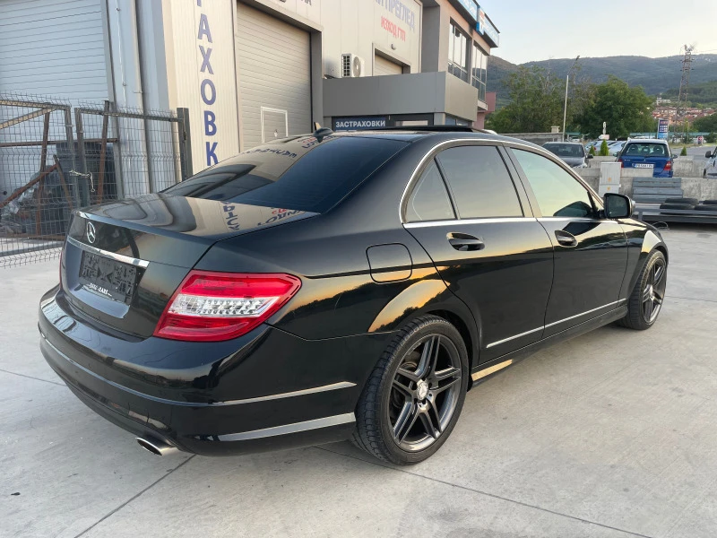 Mercedes-Benz C 350 * AMG ПАКЕТ* /Нави* , снимка 6 - Автомобили и джипове - 49562731