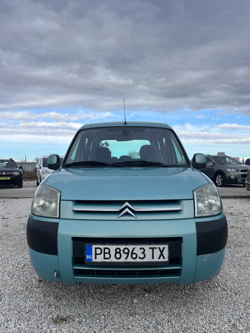 Citroen Berlingo 1.4i, снимка 2 - Автомобили и джипове - 48153246