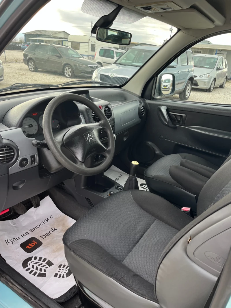 Citroen Berlingo 1.4i, снимка 7 - Автомобили и джипове - 48153246