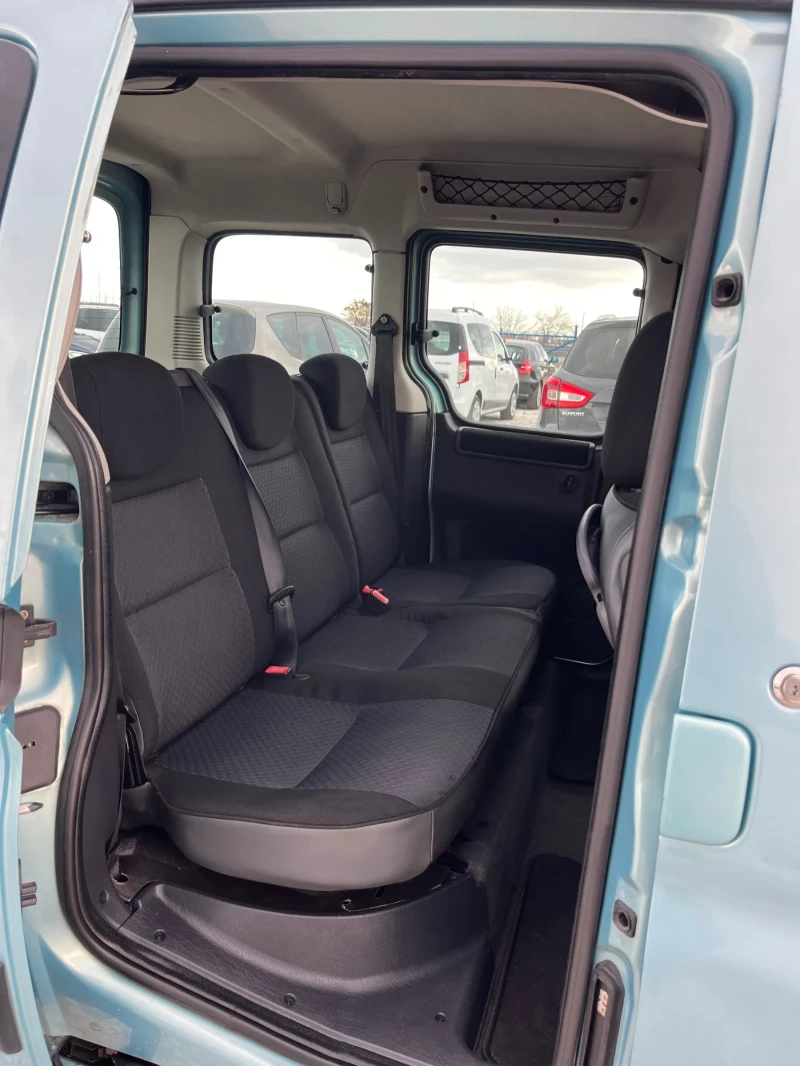 Citroen Berlingo 1.4i, снимка 9 - Автомобили и джипове - 48153246